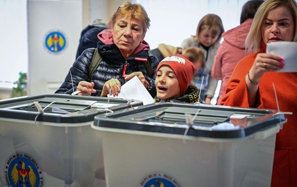 У Молдові проводять масштабні обшуки через підкуп виборців