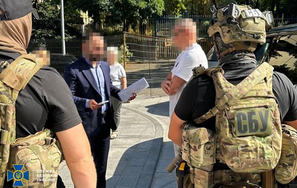 В Киеве бывший налоговик создал конвертационный центр с оборотом в 1,5 млрд