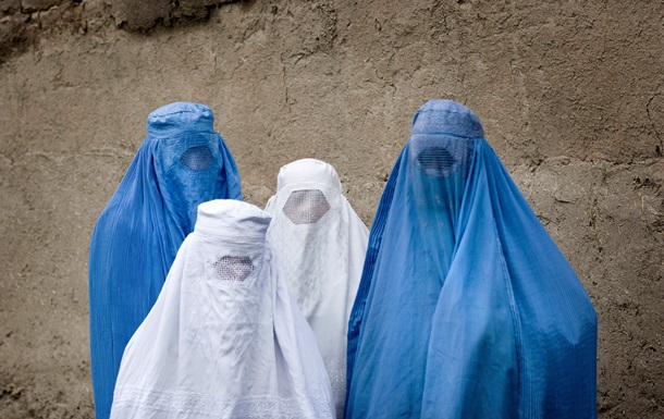 Землетрясение в Афганистане: спасатели оставляли женщин под завалами