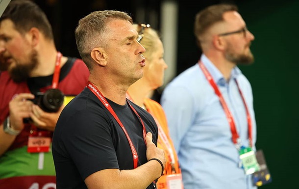 Два  горняка  и динамовец создали дебютное трио сборной в матче с Францией