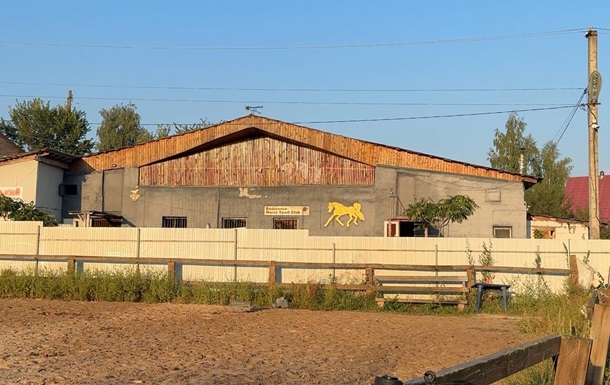 Россияне ударили по конному клубу на Киевщине