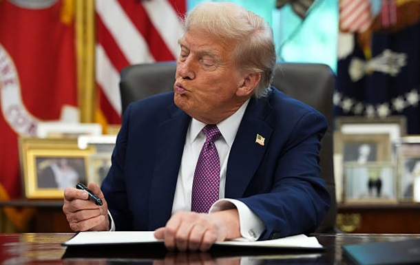 Трамп анонсував бесіду з Путіним і вирішення війни