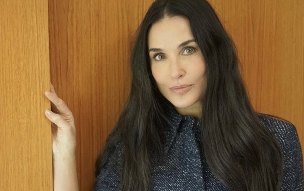 Деми Мур отреагировала на то, что Брюс Уиллис живет отдельно