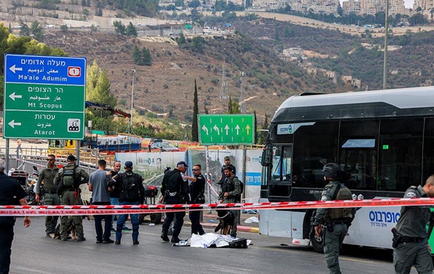 В Иерусалиме расстреляли автобус, много жертв