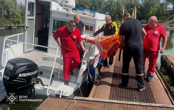 Тимчасову переправу через Дніпро організовано в Кременчуці