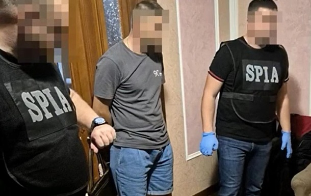  Похитил и вернул в Украину мужчин : в Молдове задержали пограничника