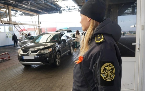 Все украинские таможенники пройдут аттестацию