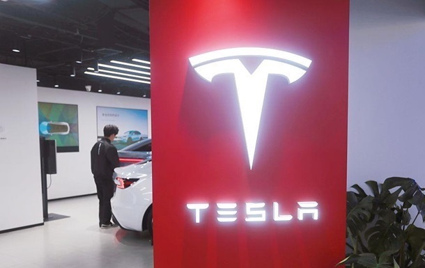 Частка Tesla на авторинку в США впала до восьмирічного мінімуму