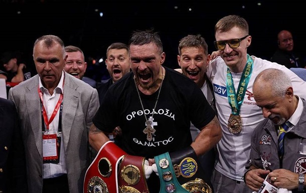 В лагере Усика отреагировали на решение WBO и объяснили ситуацию с травмой