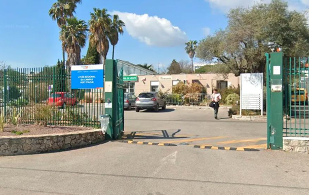 У Франції в навчальному закладі сталась різанина