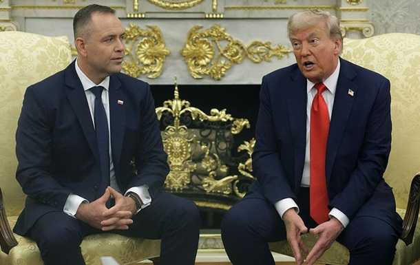 Трамп и Навроцкий обсудили атаку российских дронов на Польшу