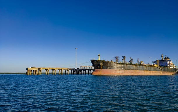 Індія вимагає від РФ великих знижок на нафту - ЗМІ