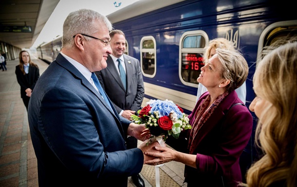 До Києва прибули представники чотирьох країн - ОП