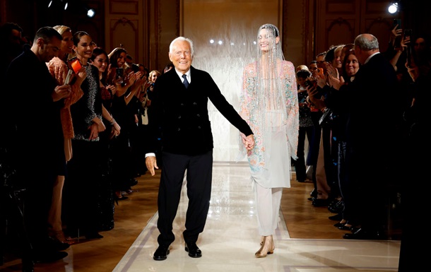 Армані заповів розпродати його модний дім