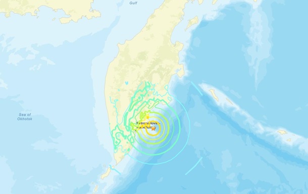 На Камчатке мощное землетрясение, есть угроза цунами