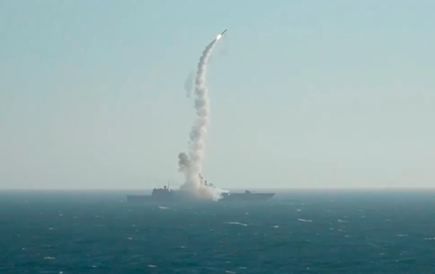 Захід-2025: Росія запустила гіперзвукову ракету 