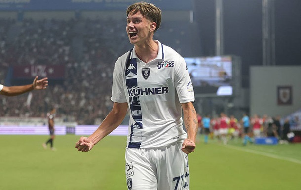 Серія В: Попов став автором голу для Емполі, яке програвало Спеції