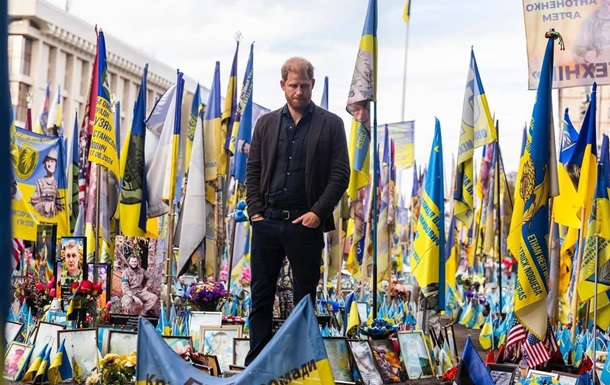 Принц Гаррі вшанував пам’ять загиблих українських захисників у Києві