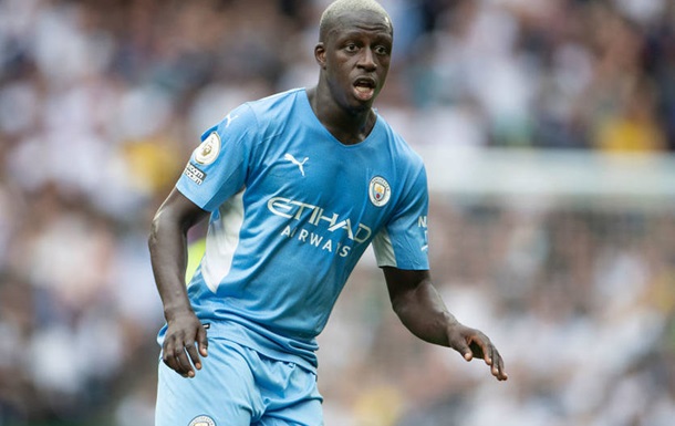 Проблемный экс-защитник Ман Сити перебрался в польскую лигу