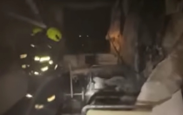 В Ужгороде вспыхнул пожар в больнице: погиб человек