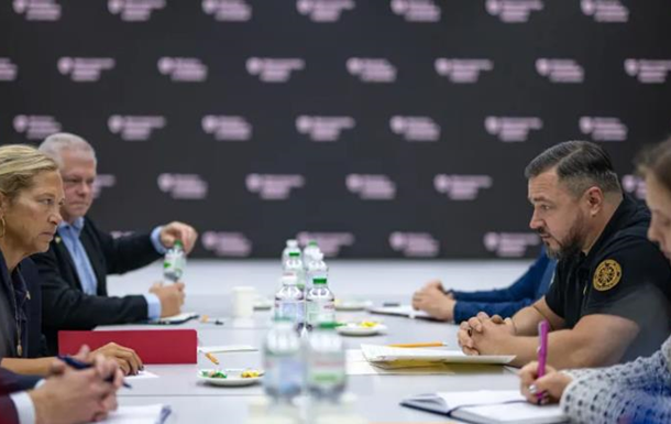 В Украине открывает представительство датская компания в сфере авиации