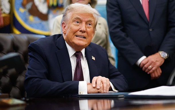 Рейтинг Трампа упал до нового минимума