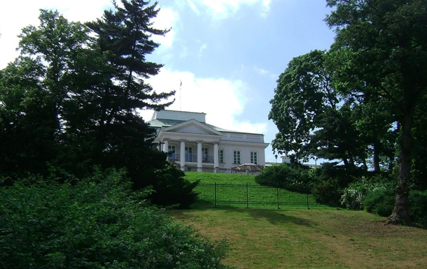 Украинца, запустившего дрон в центре Варшавы, депортировали