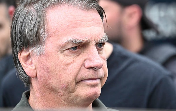 У бывшего президента Бразилии Болсонару обнаружили рак