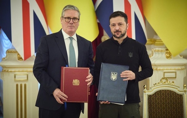 Зеленський підписав сторічну угоду з Британією