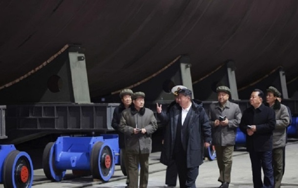 РФ могла отправить КНДР ядерный реактор для подводной лодки - СМИ