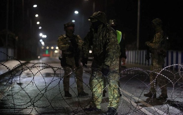 Польша пока не будет открывать границу с Беларусью