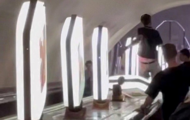 В Киеве юношу задержали за  паркур  и повреждение имущества в метро