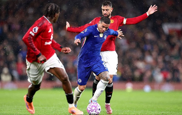 Челси дало Манчестер Юнайтед победить в игре вдесятером с каждой стороны