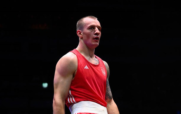 Усик отметил успехи украинца, завоевавшего медаль