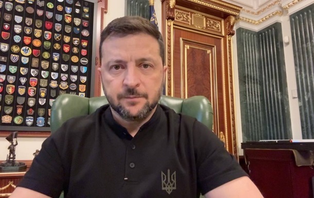 Зеленський анонсував  напружений тиждень 