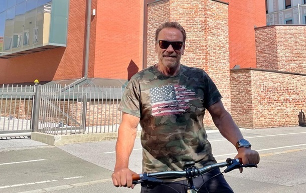 Шварценеггер пожартував про колишню дружину на церемонії в Голлівуді