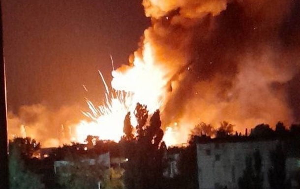 ВСУ уничтожили склады РФ с оружием на Донбассе