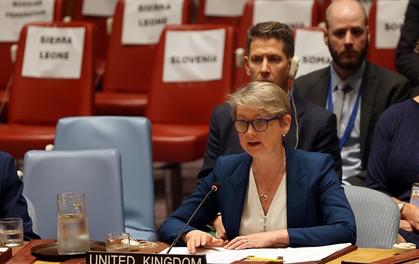 Британія готова збивати літаки РФ, які  заблукали 