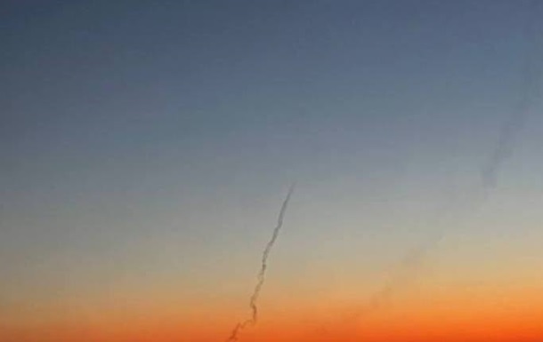 В Москве слышны мощные взрывы - соцсети