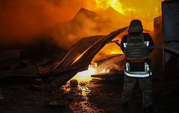 Запорожье под атакой: в городе пожары