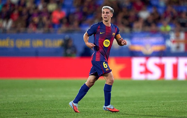 Травма позбавила Барселону важного гравця центральної лінії на півсезону