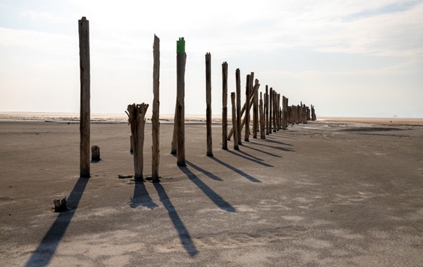 В Иране полностью высохло крупнейшее соленое озеро Азии - СМИ