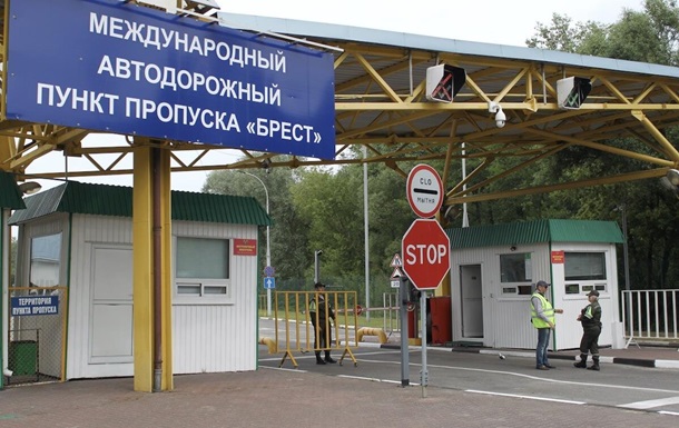 Польша возобновила движение на границе с Беларусью