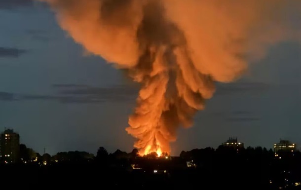 Потужний вибух прогримів на території майбутнього заводу дронів у Британії