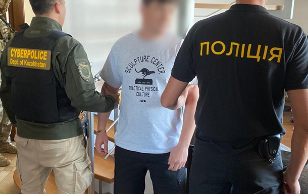 Понад 300 ошуканих: в Чернівцях викрили кол-центр