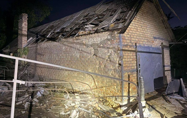 Атака на Дніпропетровщину: в ОВА показали фото наслідків