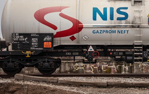 США введут санкции против нефтяной компании NIS - президент Сербии