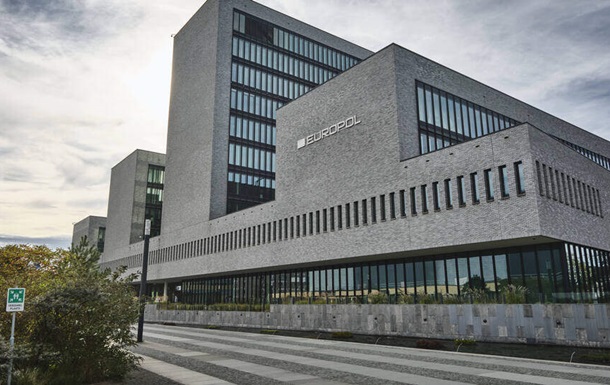 В Нидерландах арестовали подростков по подозрению в шпионаже в пользу РФ