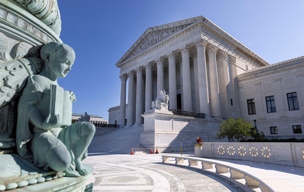 Суд США разрешил Трампу удержать $4 млрд иностранной помощи