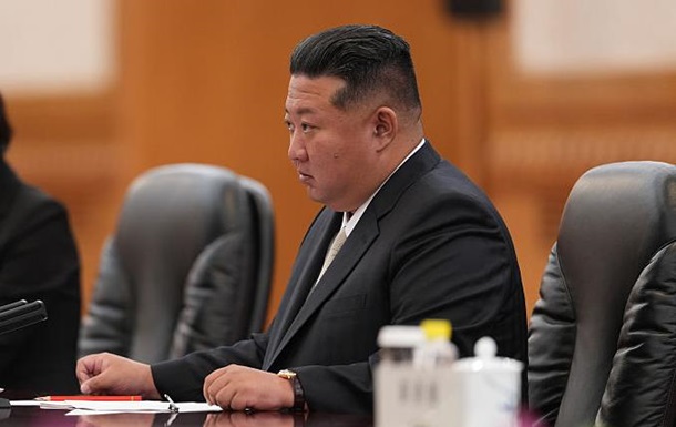 Ким Чен Ын приказал усилить ядерный  щит и меч  КНДР - СМИ